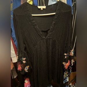 🎂Flowy flower top